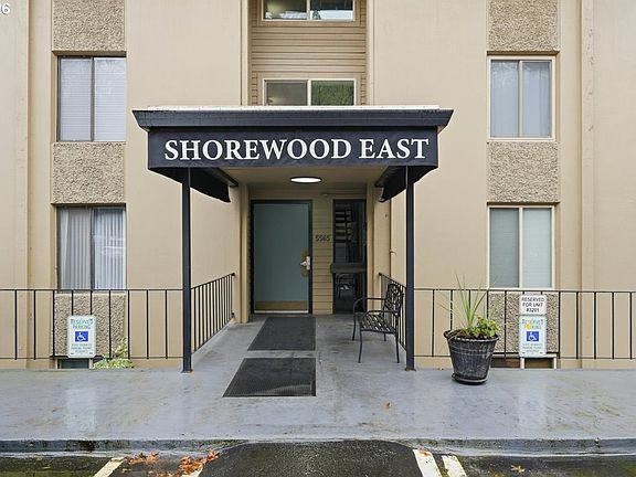 3rd image of 5565 E Evergreen Blvd APT 3303