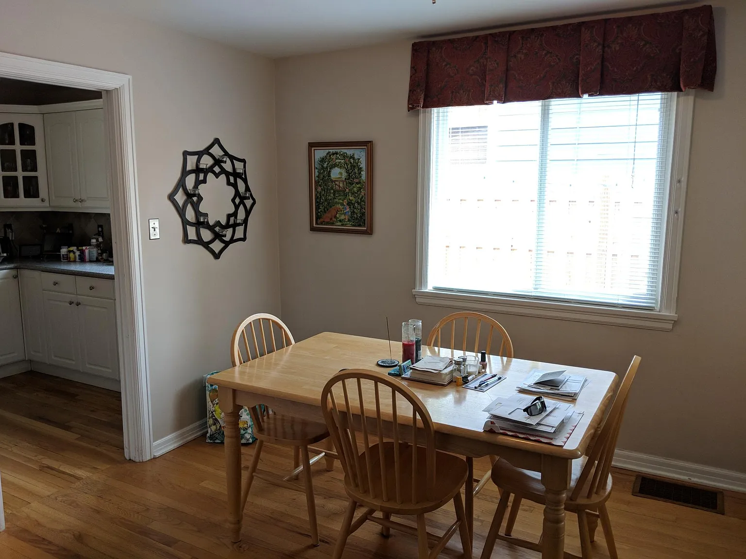 3 bed, 2020 sqft, $3,300 — Photo 4