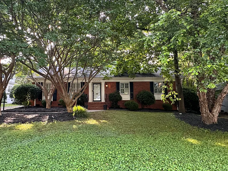 3143 Pinehurst Pl — Photo 1
