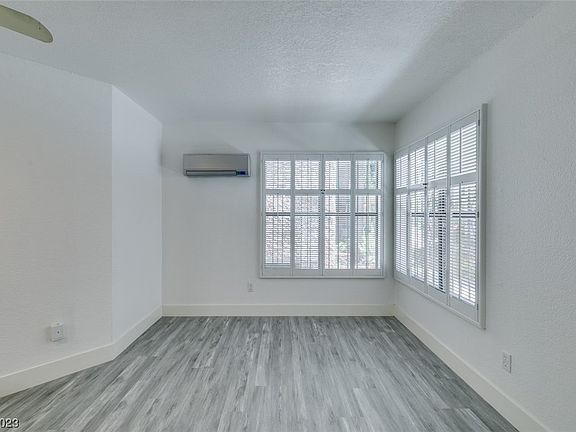 5th image of 500 Elm Dr Unit 102