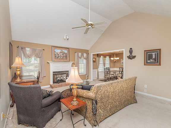 5th image of 189 Boxwood Rd