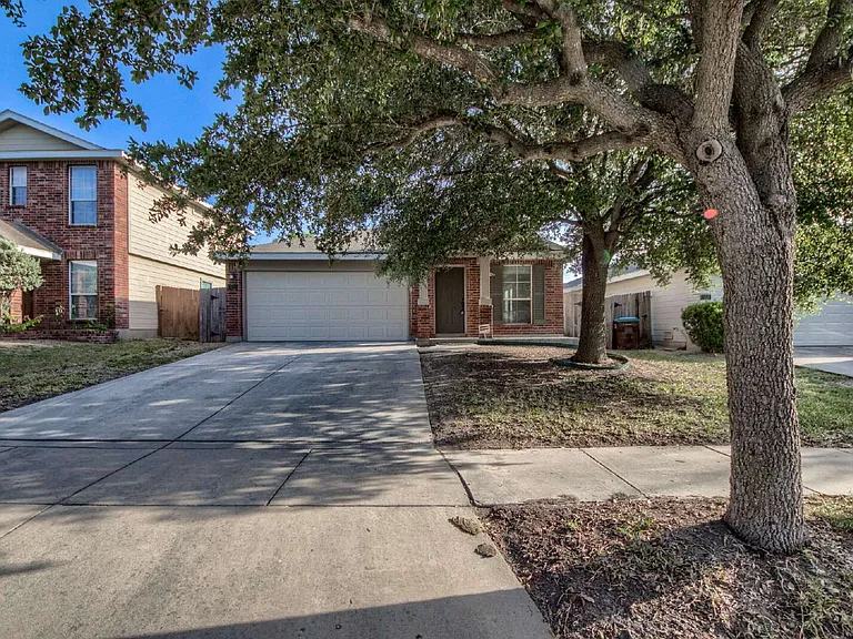 11014 Buckskin Bnd — Photo 1