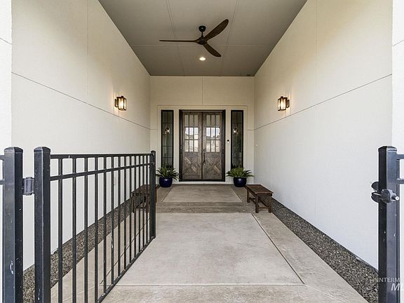 5th image of 14947 Red Barn Ct