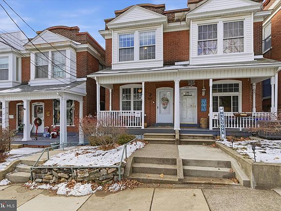 2nd image of 1405 Lorain Ave