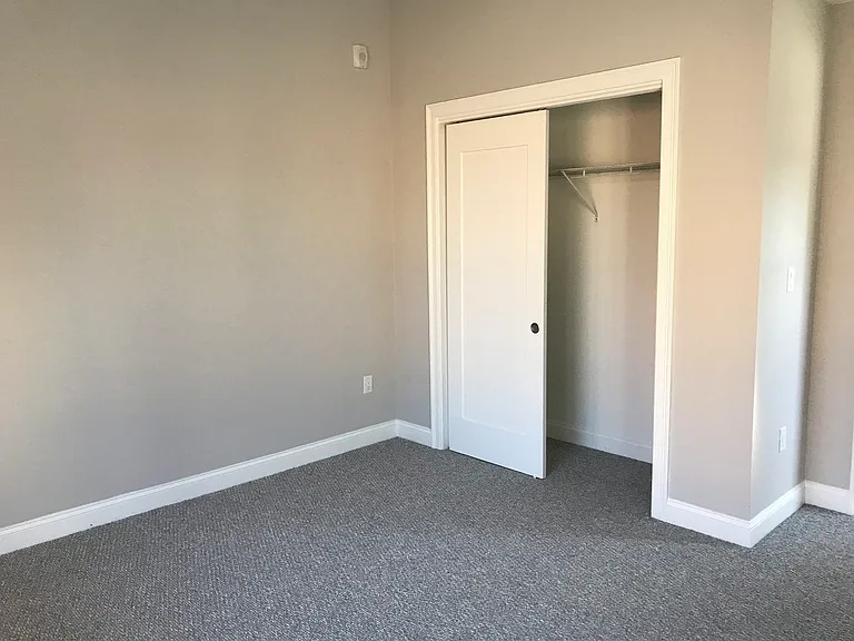 11 Merrymount Rd #1R — Photo 9