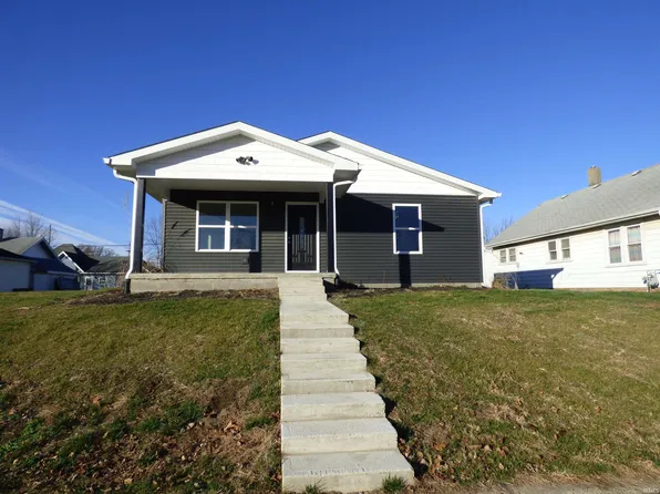 1110 N John St, Frankfort, IN 46041