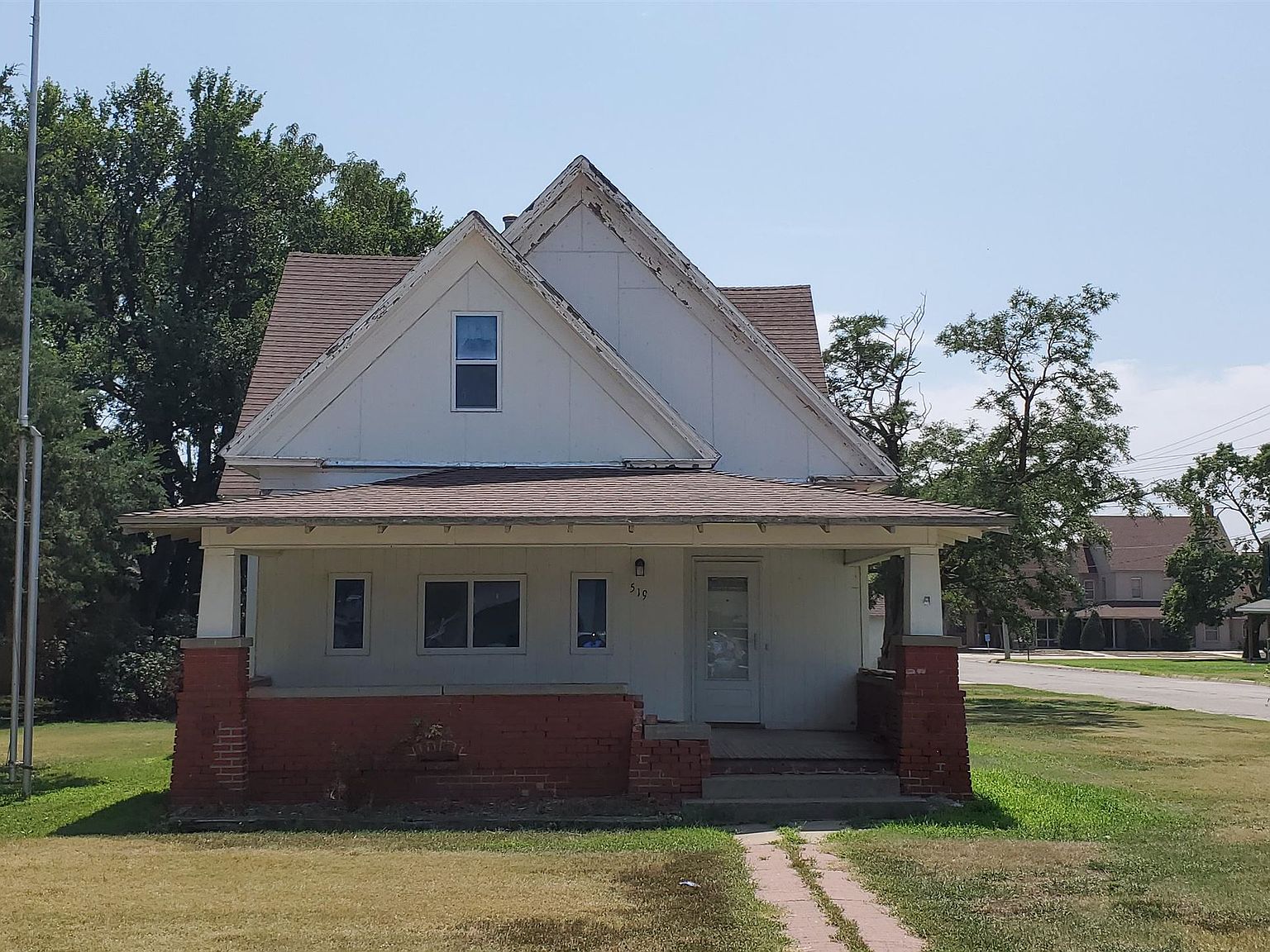 519 W 9th St, La Crosse, KS 67548 Zillow