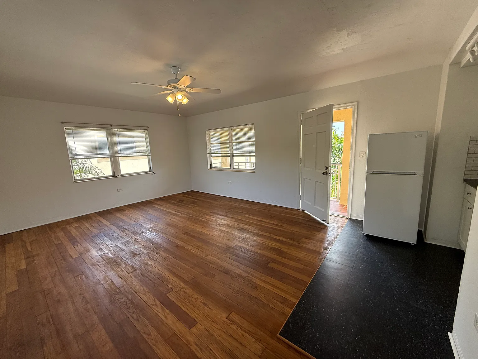 920 Bay Drive — Photo 3
