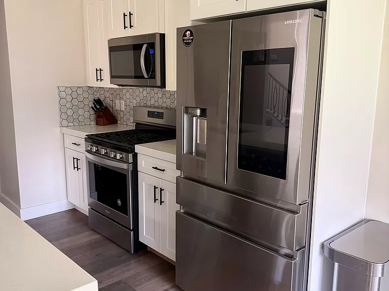 603 E Mill Farm Ct — Photo 6