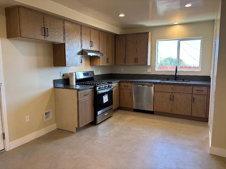 932 N Gage Ave #A — Photo 26