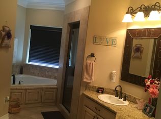 225 Cedar Ridge Rd, Longview, TX 75602