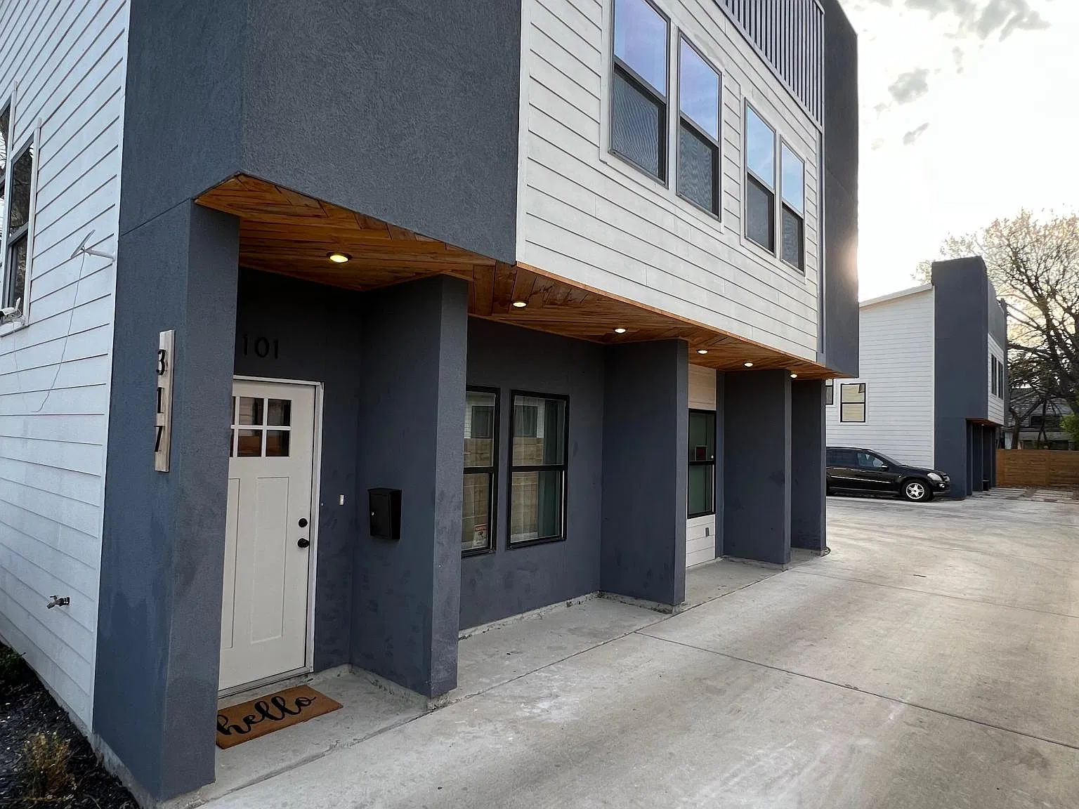 2 bed, 2.5 bath, 1050 sqft, $1,445 — Photo 1