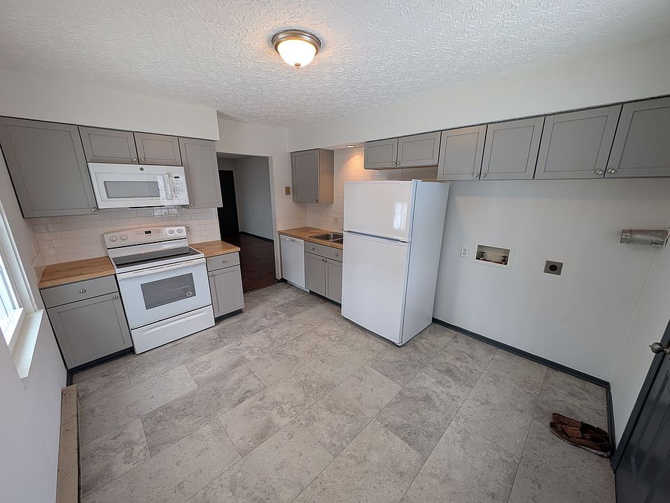 1st image of 5760 Stormcroft Ave