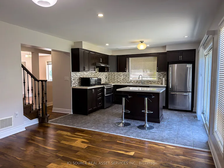 1573 Evans Ter — Photo 16