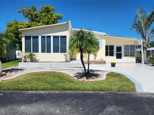 15 N Botany Bay Cir, Englewood, FL 34223