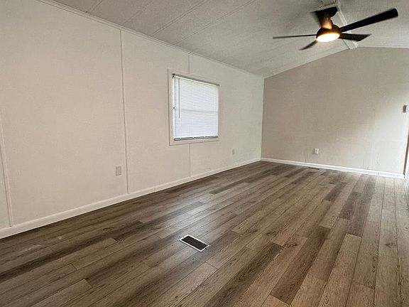 4th image of 3311 Wesler Dr #2
