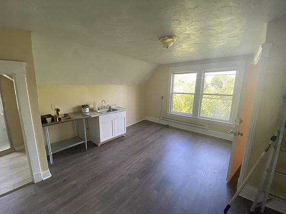 4th image of 10205 Ostend Ave #3
