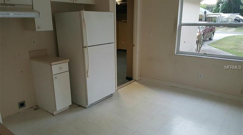 2nd image of 818 N Rockingham Ave