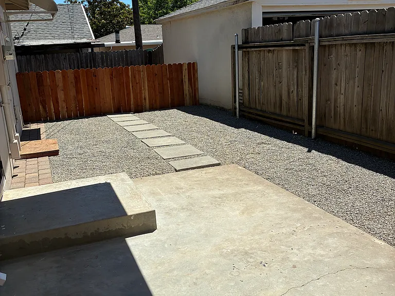 1702 Harian Way #1 — Photo 16