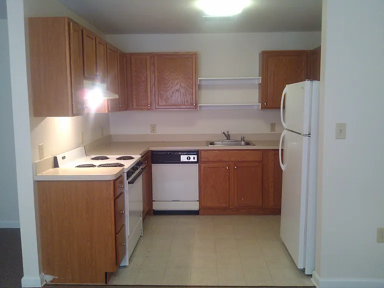 2016 Lafayette Blvd #B6 — Photo 3
