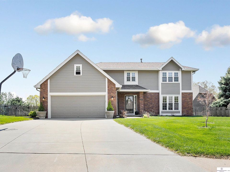 1st image of 16209 Bancroft Cir