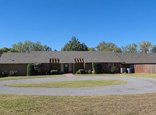 1016 Canyon Ridge Rd, Clinton, OK 73601