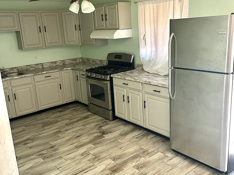 408 N Weidner Ave — Photo 4