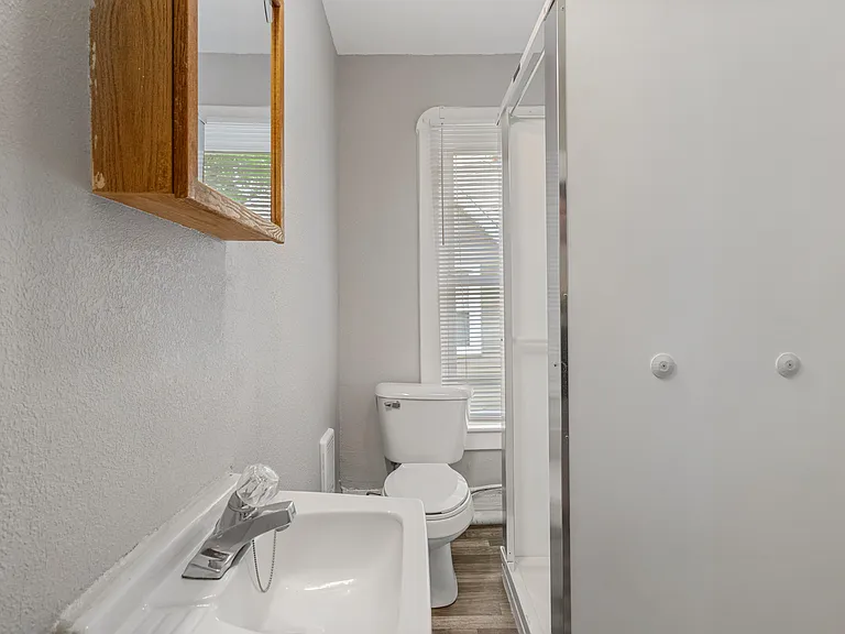 713 W Illinois St #3 — Photo 12
