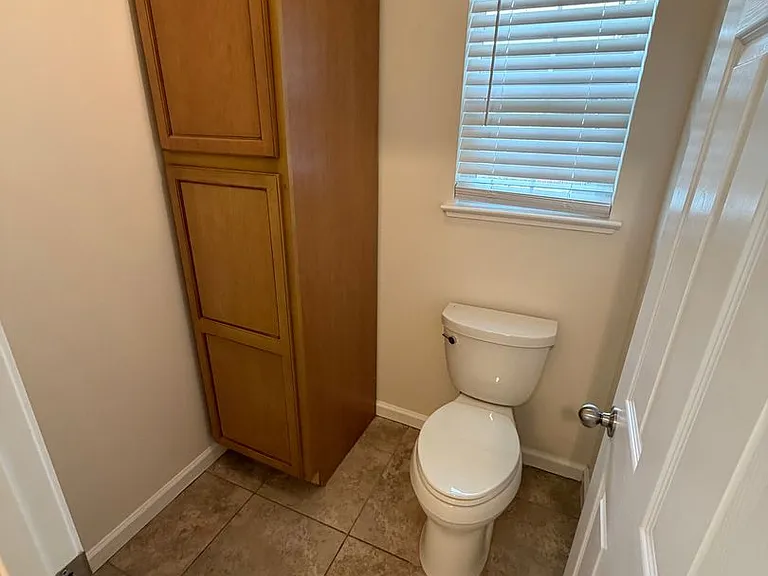 2892 Florence Ave — Photo 21