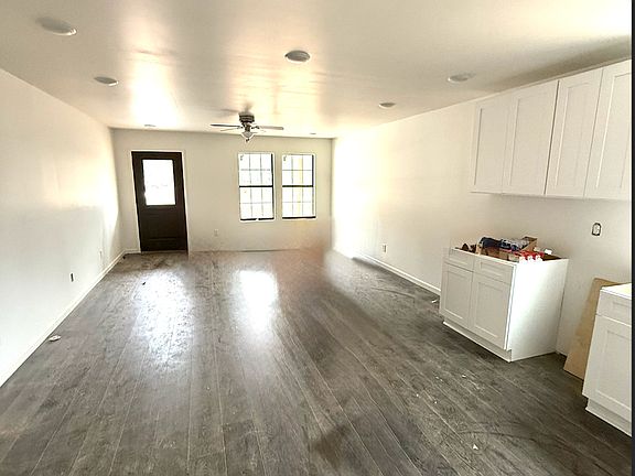 4th image of 382 Dunlap Rd