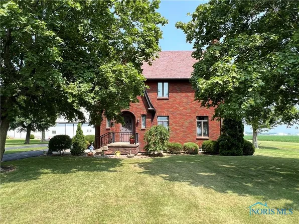 13622 Pemberville Rd, Bradner, OH 43406