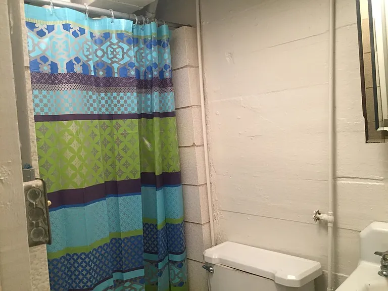 608 N Jefferson St — Photo 12