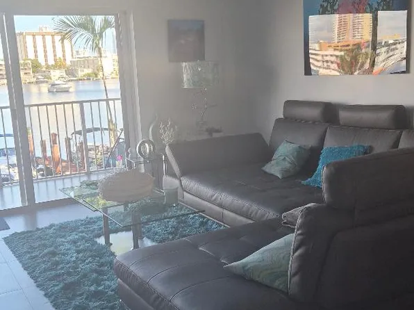 400 Golden Isles Dr, Hallandale, FL