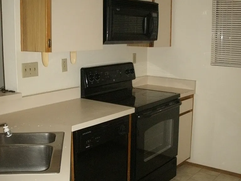 9730 Mesa Springs Way — Photo 3