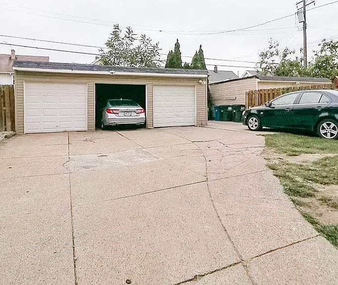 2090 Bunts Rd — Photo 3