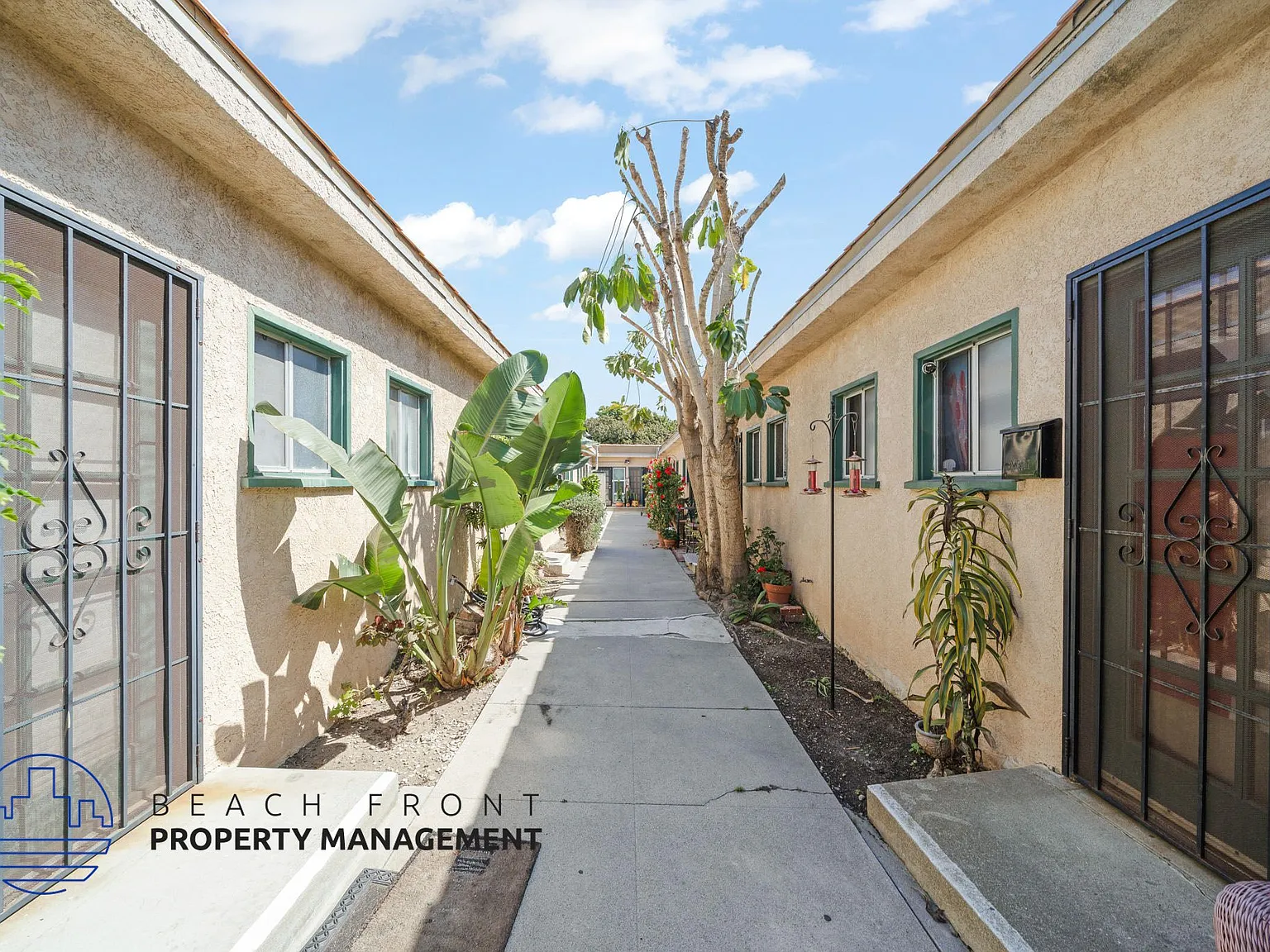 4016 S. Pacific Ave — Photo 1