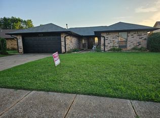 1029 Hunters Glen Cir, Edmond, OK 73012
