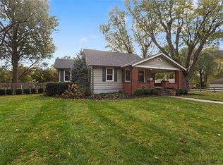 400 E Main St, Odessa, MO 64076
