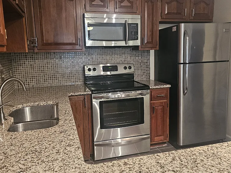 849 Baldwin Ave #1C — Photo 14