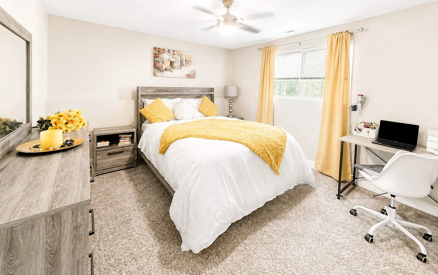 4 bed, 1666 sqft, $1,100 — Photo 1