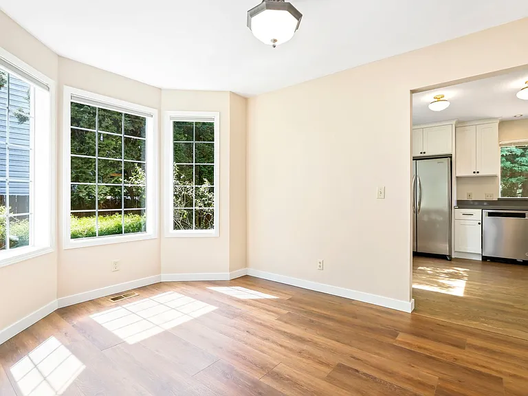 2535 Jones Ave NE — Photo 19