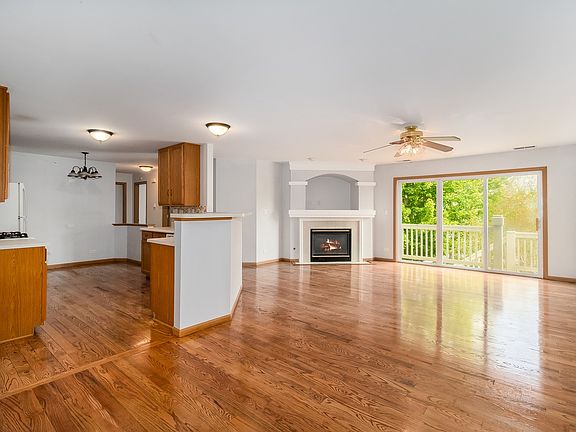 3rd image of 2288 Vanderbilt Dr #2288