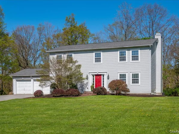 13 Hart Drive, Poughkeepsie, NY 12603