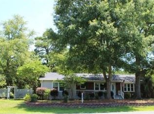 1096 Village Point Rd SW, Shallotte, NC 28470