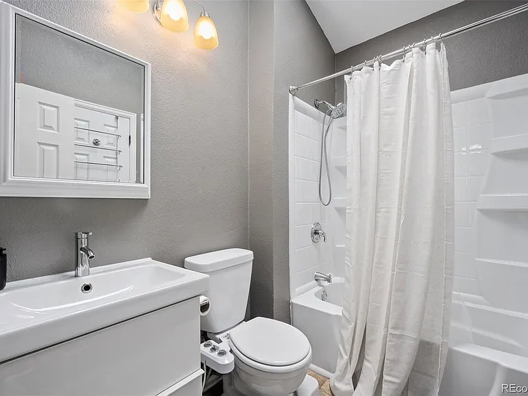 3016 W Prentice Ave #D — Photo 16
