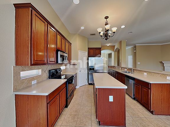 3rd image of 154 Justin Leonard Dr
