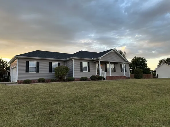 3203 Meadowhill Dr, Murfreesboro, TN 37130