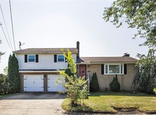 212 Mullin Ave, Mount Pleasant, PA 15666