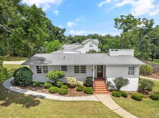 3901 Menendez Dr, Pensacola, FL 32503