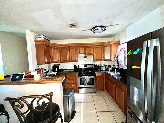 2nd image of 17130 NW 29th Place
